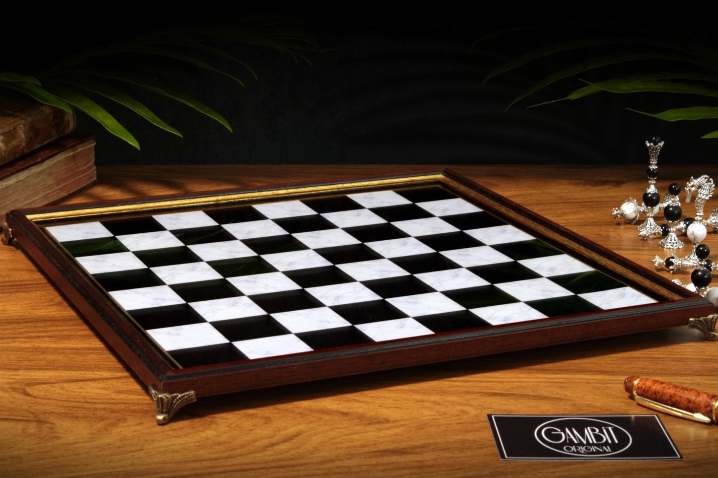 Echiquier Deluxe haut de gamme 32 cm, cadre en bois, de style pierre marbrée pour jeu d'échecs, pieds en métal