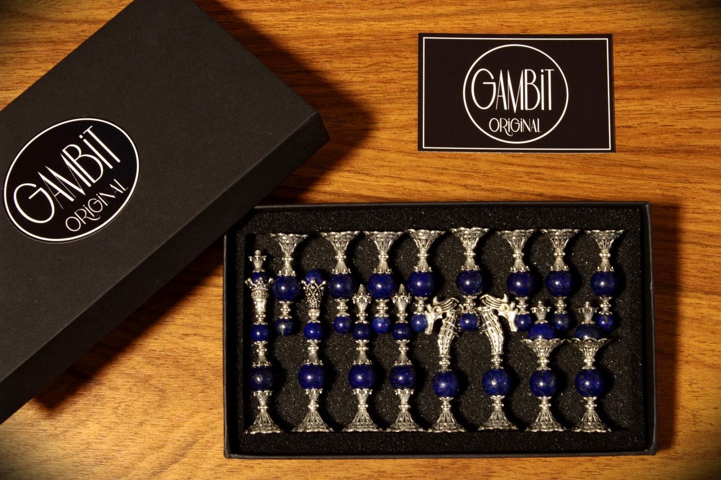 Jeu d'échecs Deluxe haut de gamme en métal et pierres semi-précieuses, échiquier en bois et pieds en métal de 32 cm