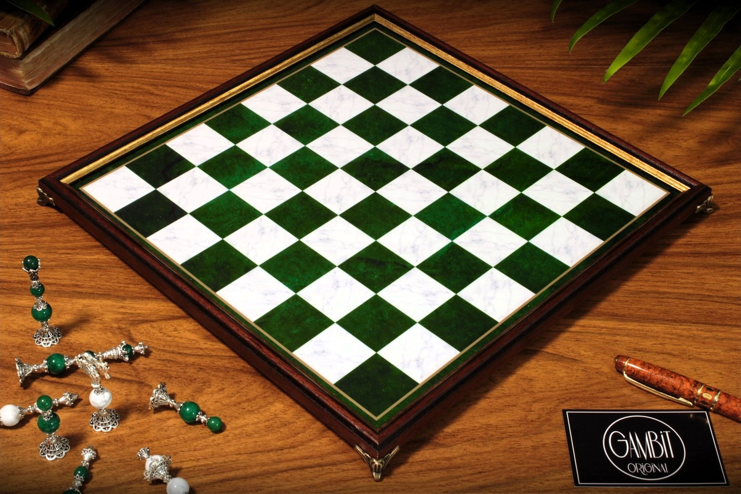 Echiquier Deluxe haut de gamme 32 cm, cadre en bois, de style pierre marbrée pour jeu d'échecs, pieds en métal