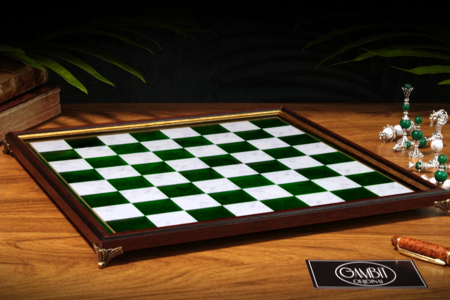 Echiquier Deluxe haut de gamme 32 cm, cadre en bois, de style pierre marbrée pour jeu d'échecs, pieds en métal