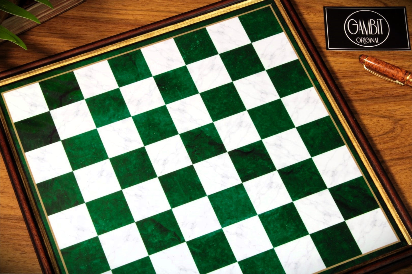 Jeu d'échecs Deluxe haut de gamme en métal et pierres semi-précieuses, échiquier en bois et pieds en métal de 32 cm