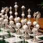 Jeu d'échecs Deluxe haut de gamme en métal et pierres semi-précieuses, échiquier en bois et pieds en métal de 32 cm