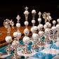 Jeu d'échecs Deluxe haut de gamme en métal et pierres semi-précieuses, échiquier en bois et pieds en métal de 32 cm