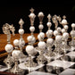 Jeu d'échecs Deluxe haut de gamme en métal et pierres semi-précieuses, échiquier en bois et pieds en métal de 32 cm