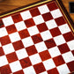 Echiquier Deluxe haut de gamme 32 cm, cadre en bois, de style pierre marbrée pour jeu d'échecs, pieds en métal