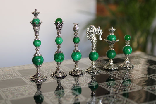 Pièces de jeu d'échecs Aventurine Collection Prestige